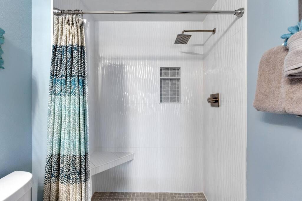 Beautiful Panama Condo- Ocean View! *